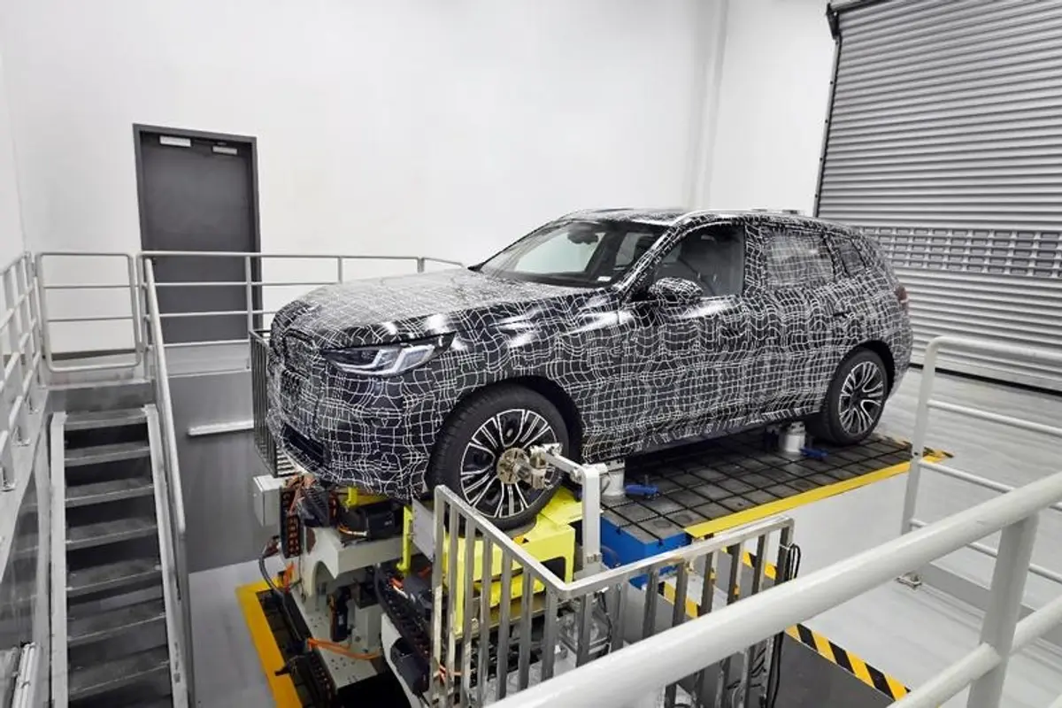 Vehicle road simulation laboratory